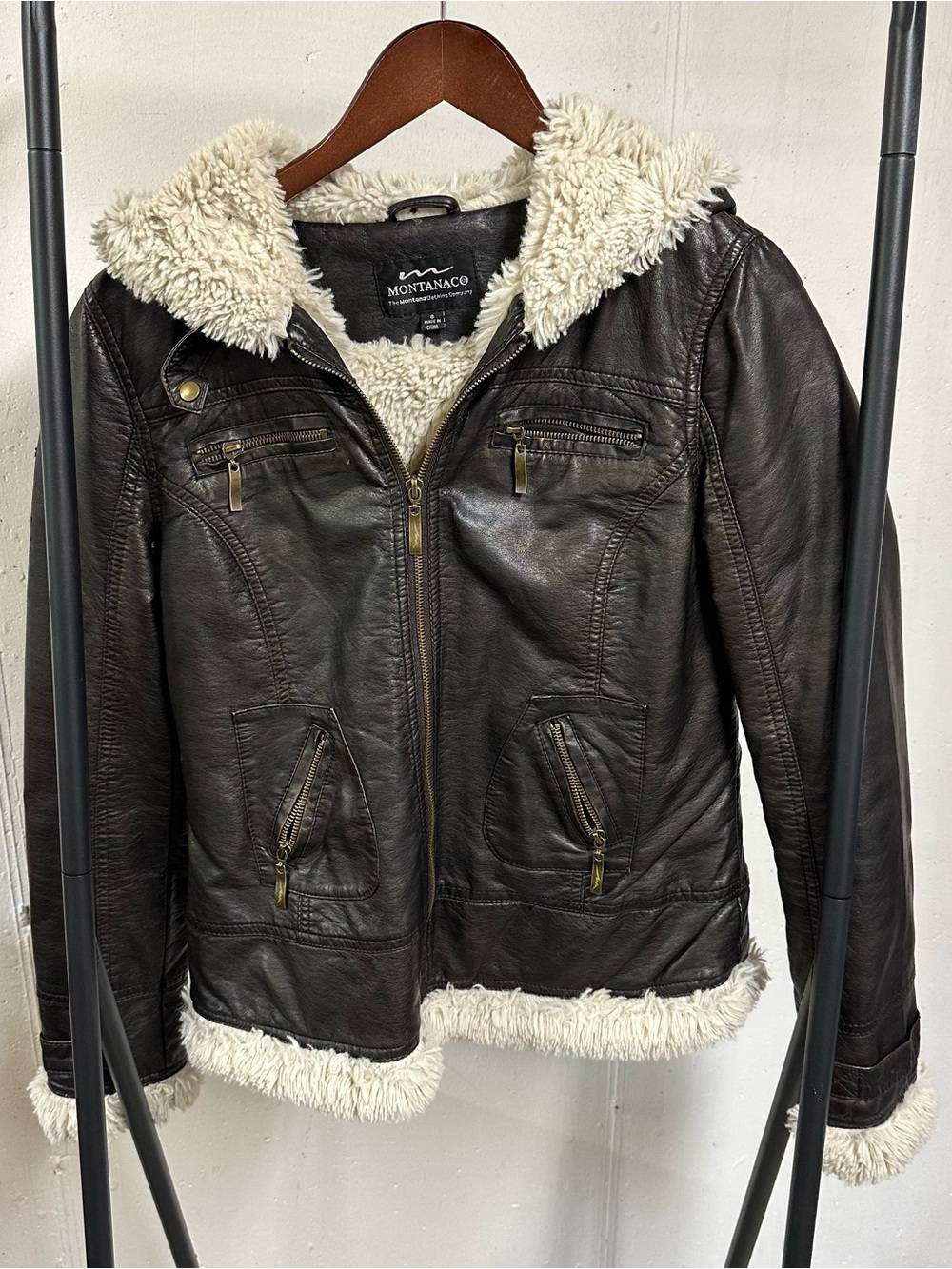 Montanaco Women's Black Leather Jacket with Cream Faux-Shearling Trim 🇺🇸